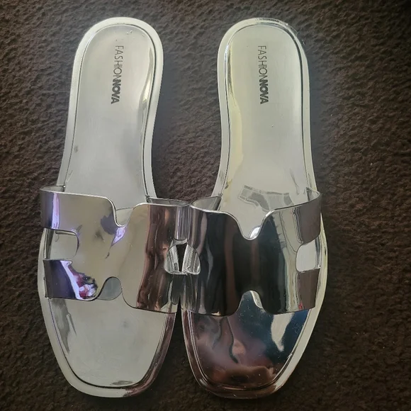 Fashion Nova Silver Sandals - Picture 1 of 3